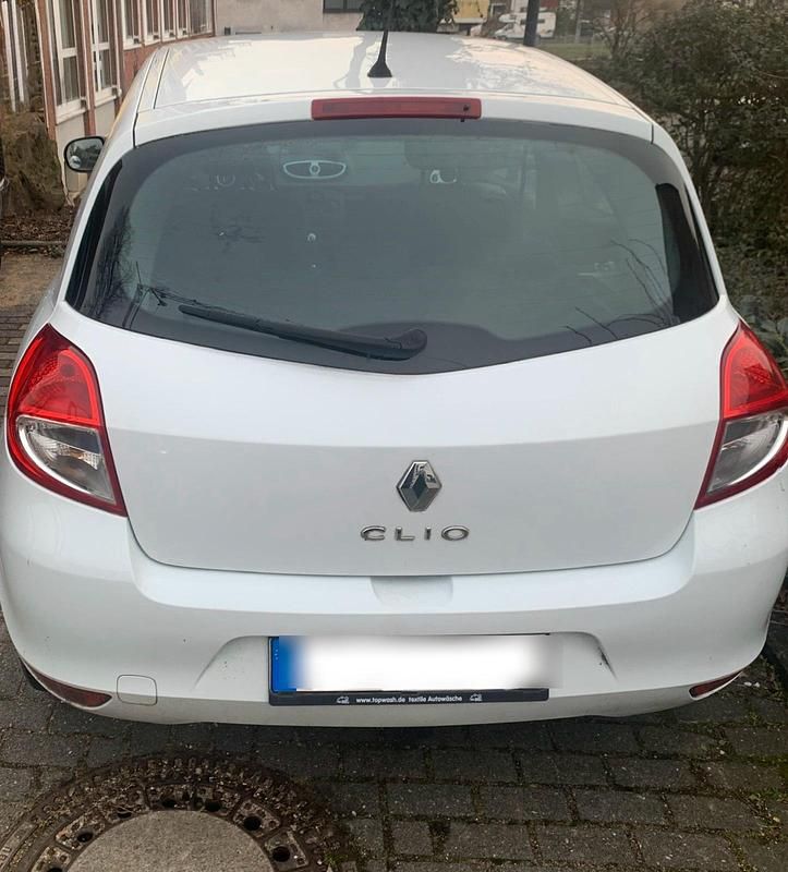 Gebraucht Renault Clio IV 55 PS (40 kW) 2012 Weiß Kleinwagen