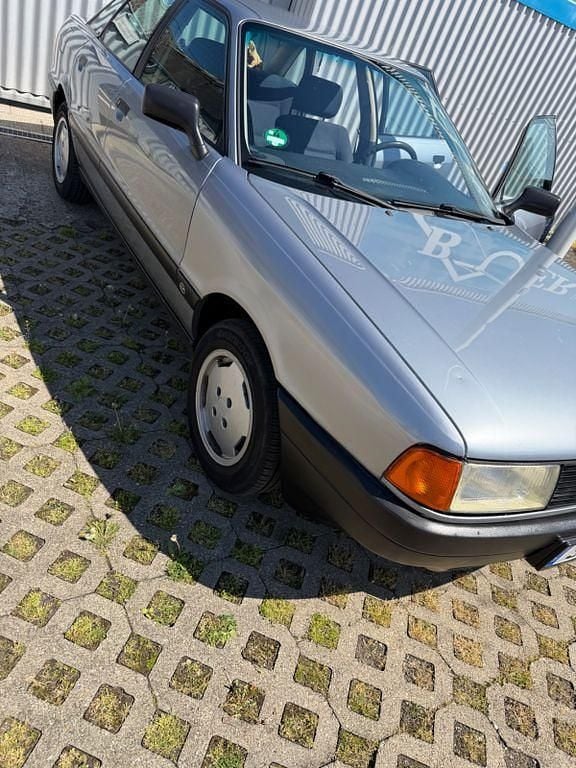 Second-hand Audi 80 88 CP (64 kW) 1987 Albastru Berlinǎ