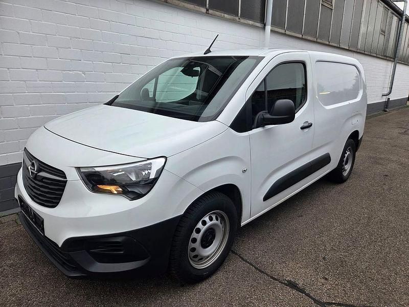 Weiß Gebraucht 2022 Opel Combo Edition Van / Kleinbus | 11.850 € (Superpreis) - Bild 1/4