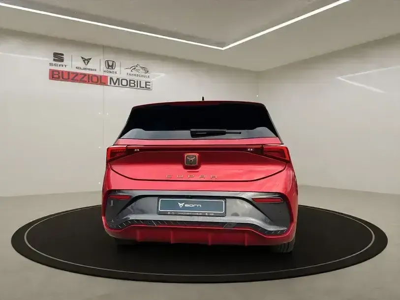 Second-hand Cupra Born 150 kW (204 CP) 2021 Alb Hatchback