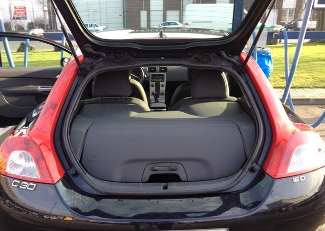 Gebraucht Volvo C30 109 PS (80 kW) 2007 Schwarz metallic Kleinwagen