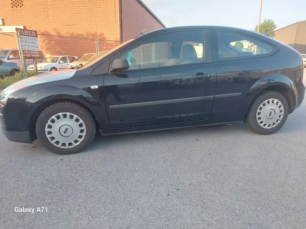Gebraucht Ford Focus Style 80 PS (58 kW) 2007 Blau Limousine