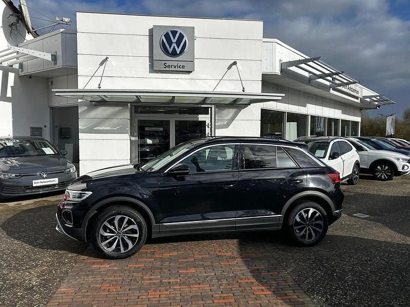 Gebraucht VW T-Roc Style 150 PS (110 kW) 2022 Deep black perleffekt (metallic) SUV