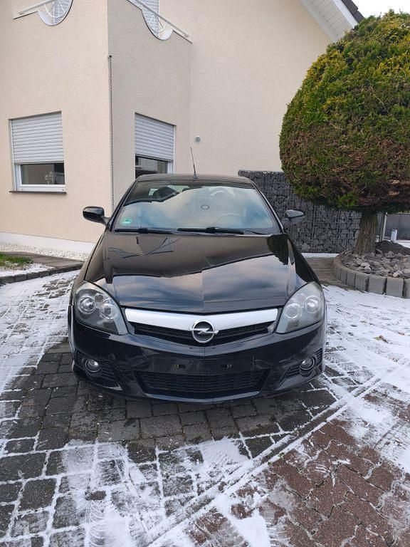 Schwarz Gebraucht 2005 Opel Tigra Cabrio | 1.200 € (Fairer Preis) - Bild 1/4
