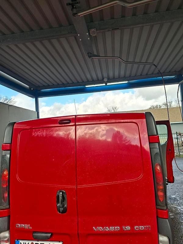 Gebraucht Opel Vivaro 101 PS (74 kW) 2004 Rot Van / Kleinbus