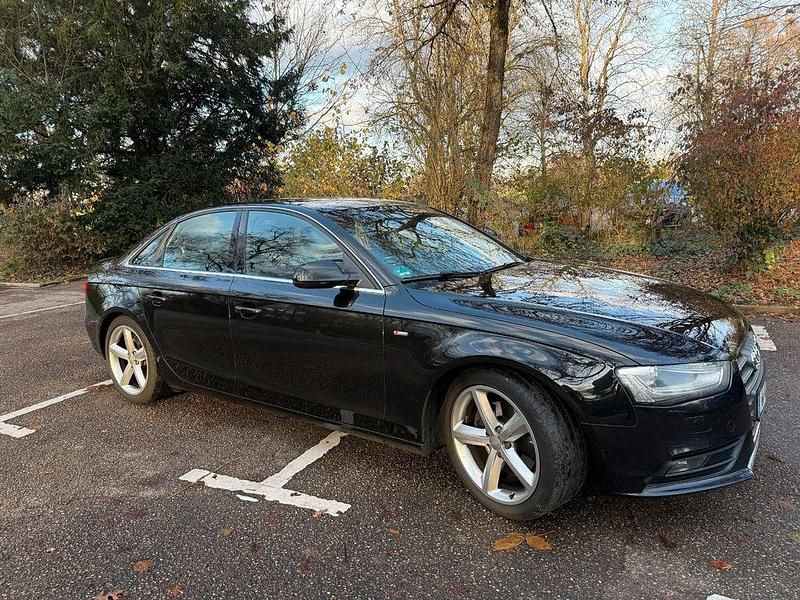 Schwarz Gebraucht 2012 Audi A4 S-Line Limousine | 8.050 € (Fairer Preis) - Bild 1/4