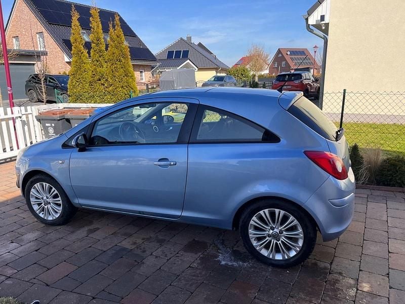Gebraucht Opel Corsa Innovation 87 PS (63 kW) 2014 Blau Kleinwagen