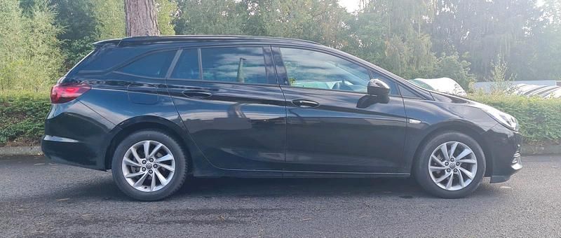 Gebraucht Opel Astra 122 PS (89 kW) 2021 Schwarz Kombi