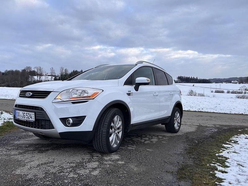 Gebraucht Ford Kuga Trend 140 PS (102 kW) 2011 Weiß SUV