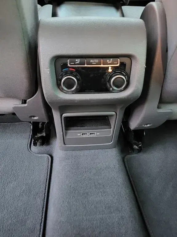 Gebraucht VW Sharan United 177 PS (130 kW) 2020 Silber Van / Kleinbus
