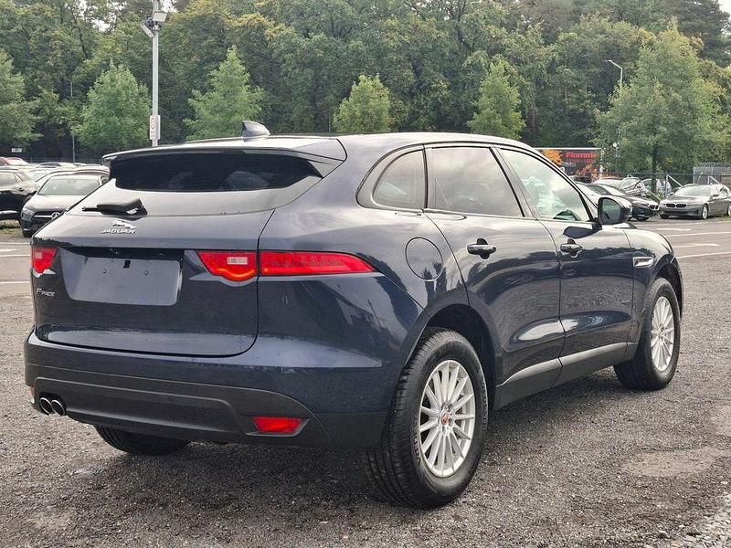 Gebraucht Jaguar F-Pace Prestige 163 PS (119 kW) 2017 Blau SUV