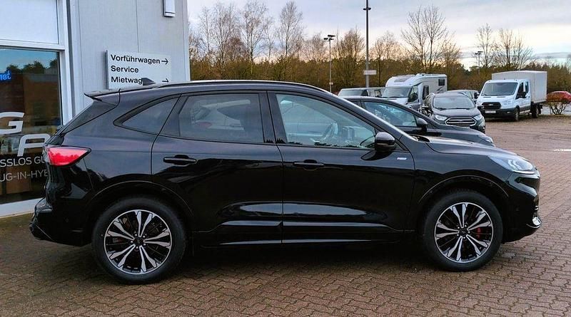 Gebraucht Ford Kuga ST-Line X 224 PS (164 kW) 2021 Schwarz SUV
