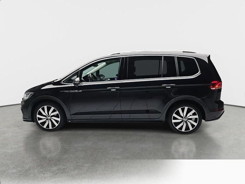 Gebraucht VW Touran Highline 150 PS (110 kW) 2024 Metallic Van / Kleinbus