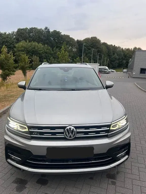 Gebraucht VW Tiguan Highline 220 PS (161 kW) 2017 Grau SUV