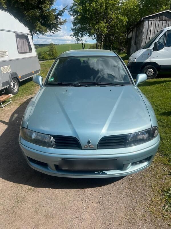 Grau Gebraucht 2003 Mitsubishi Carisma Limousine | 2.250 € - Bild 1/4