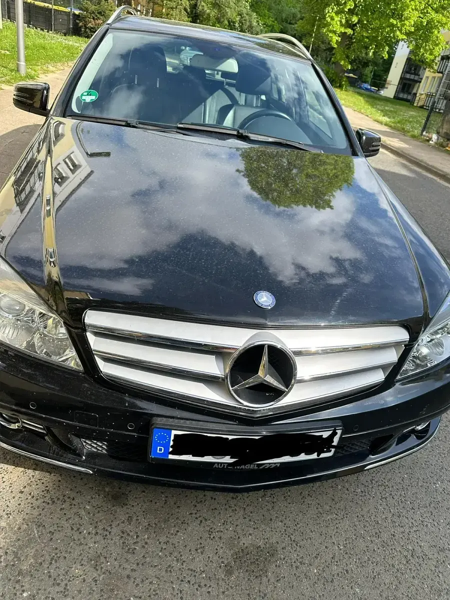 Gebraucht Mercedes C180 156 PS (114 kW) 2010 Schwarz Kombi