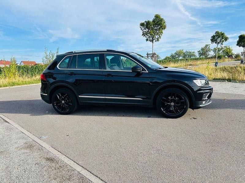 Gebraucht VW Tiguan Highline 150 PS (110 kW) 2018 Schwarz SUV