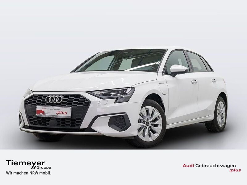 Weiß Gebraucht 2022 Audi A3 Sportback e-tron Basis Limousine | 23.490 € (Fairer Preis) - Bild 1/4