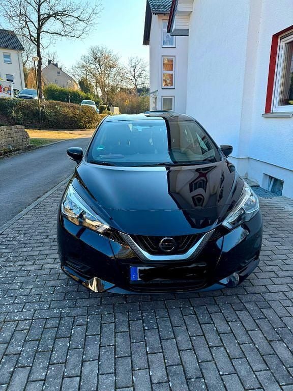 Gebraucht Nissan Micra N-Connecta 90 PS (66 kW) 2017 Schwarz Kleinwagen
