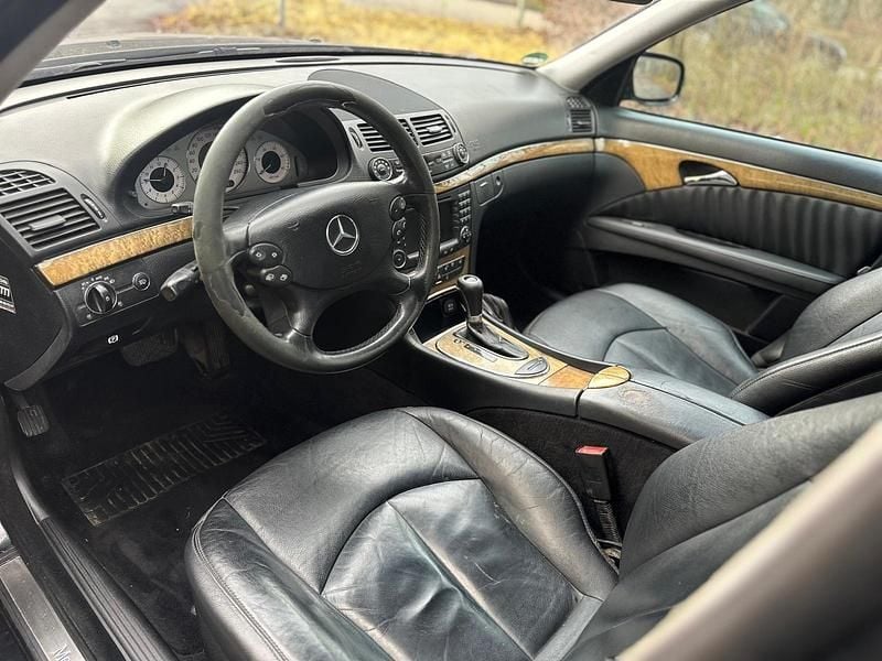 Gebraucht Mercedes E320 Avantgarde 224 PS (164 kW) 2007 Schwarz Kombi