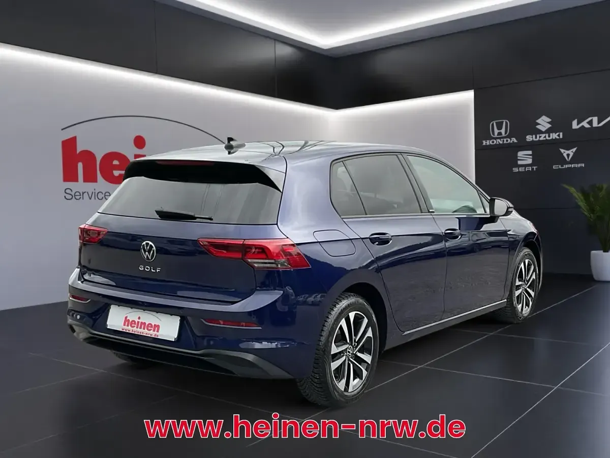 Gebraucht VW Golf VIII United 150 PS (110 kW) 2021 Blau Limousine
