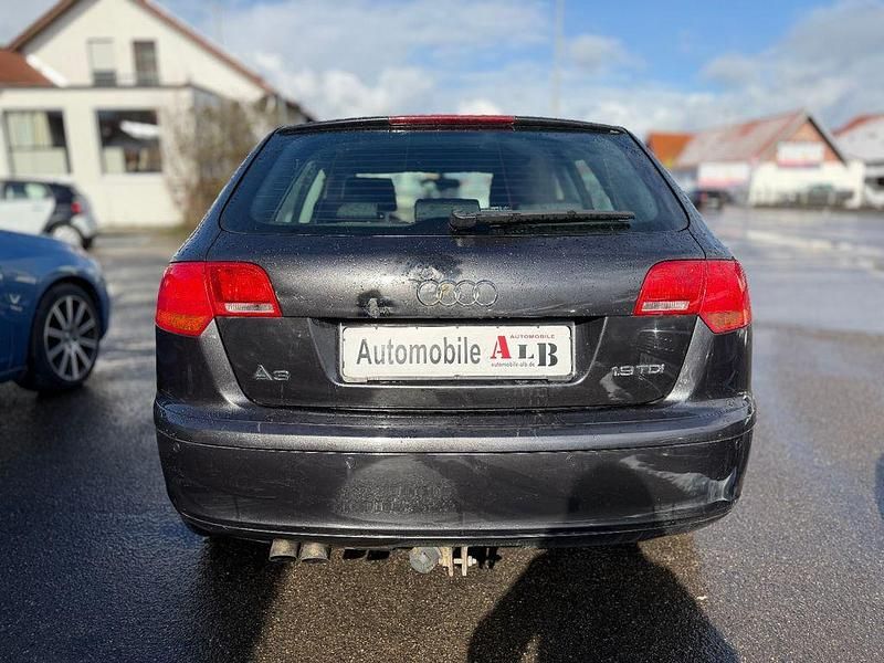 Gebraucht Audi A3 Attraction 105 PS (77 kW) 2007 Grau Kleinwagen