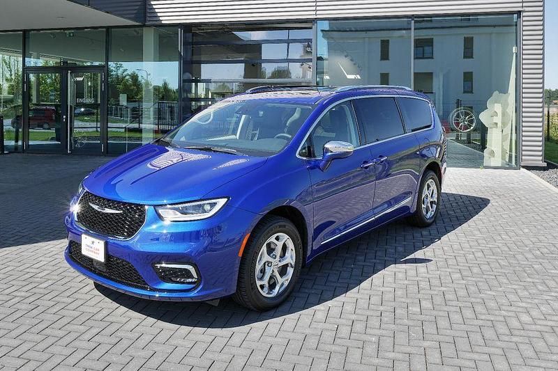 Gebraucht Chrysler Pacifica Limited 291 PS (214 kW) 2021 Ocean blue Van / Kleinbus