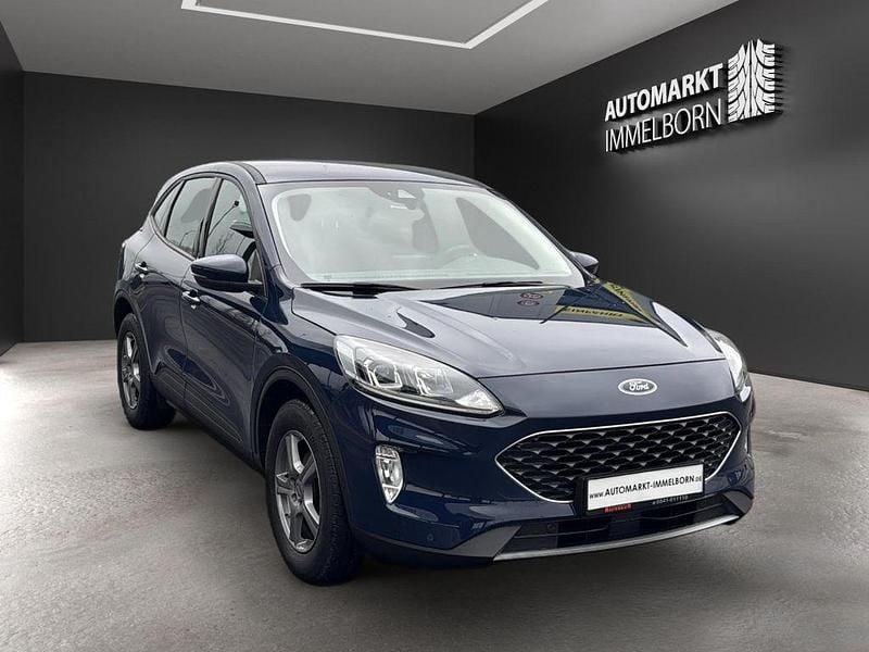 Second-hand Ford Kuga Cool & Connect 150 CP (110 kW) 2022 Albastru SUV