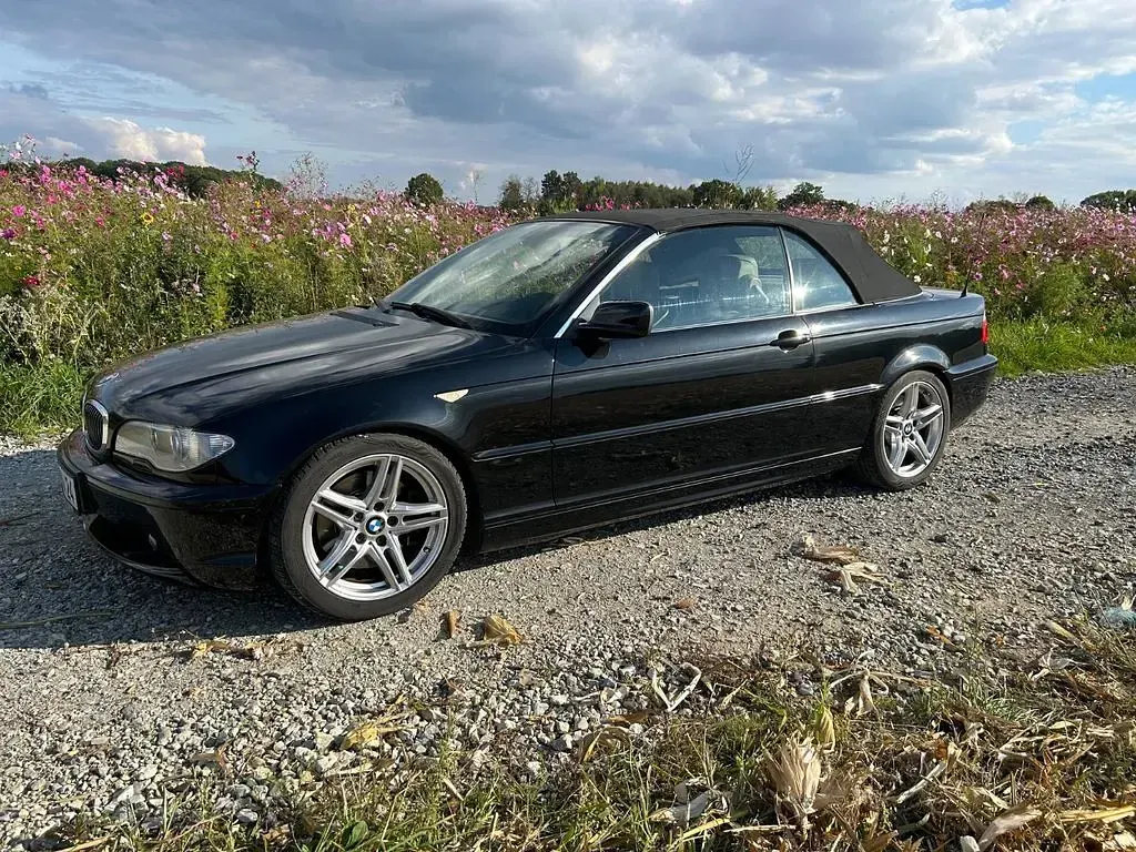 Gebraucht BMW 330 Cabriolet Sport Line 231 PS (169 kW) 2005 Schwarz Cabrio