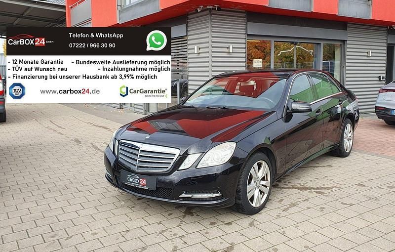 Obsidianschwarz Gebraucht 2013 Mercedes E220 Limousine | 13.350 € (Fairer Preis) - Bild 1/4