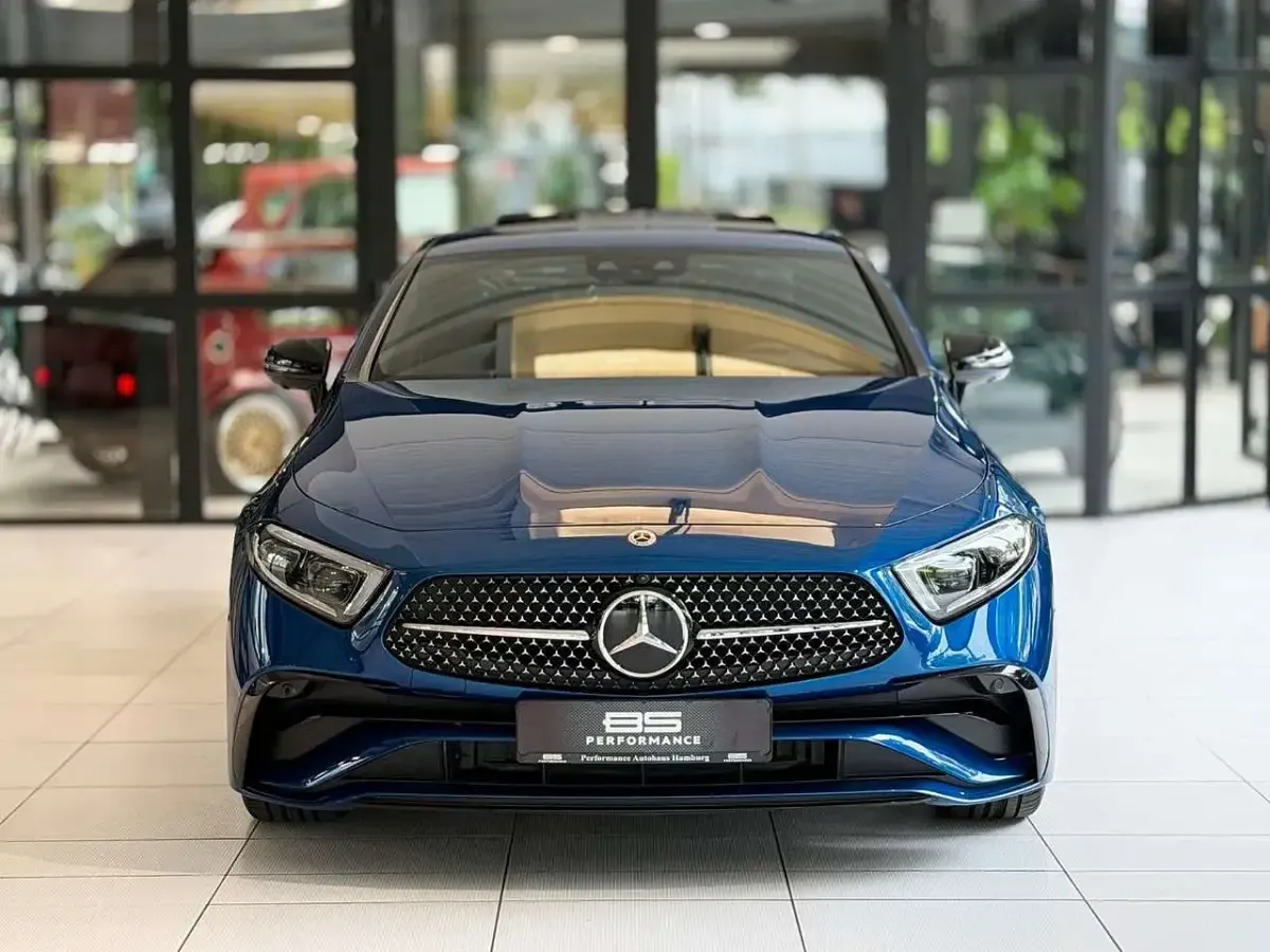 Gebraucht Mercedes CLS300 AMG 265 PS (194 kW) 2023 Blau Limousine