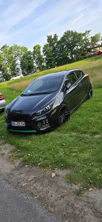 Gebraucht Kia ProCeed GT-Challenge 204 PS (150 kW) 2017 Schwarz Kleinwagen