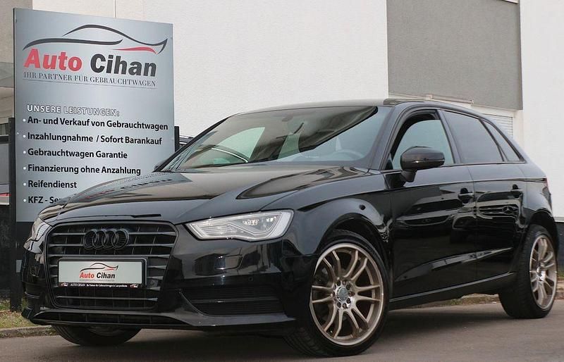 Gebraucht Audi A3 Attraction 105 PS (77 kW) 2013 Schwarz Limousine
