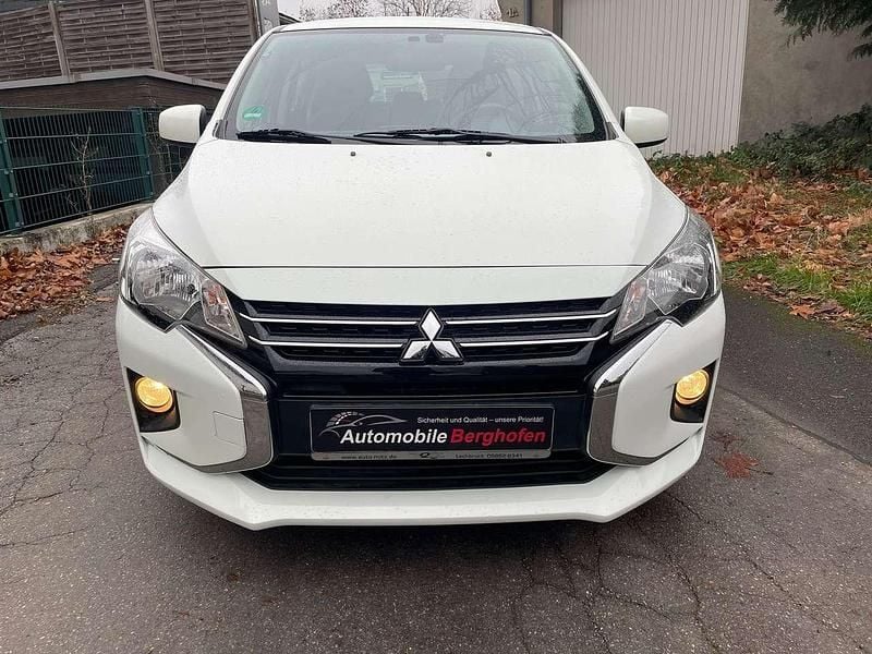 Islandweiss (s) Gebraucht 2022 Mitsubishi Space Star Spirit Kleinwagen | 4.900 € (Superpreis) - Bild 1/4