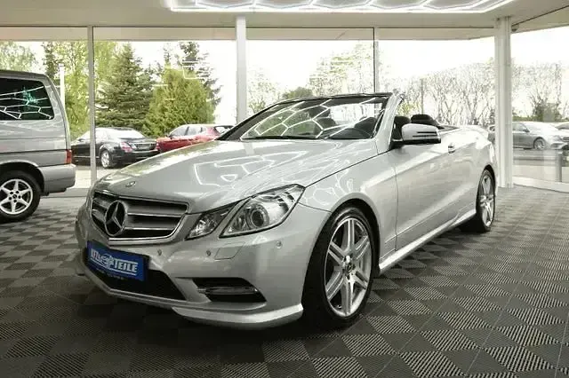 Gebraucht Mercedes E250 204 PS (150 kW) 2012 Silber Cabrio