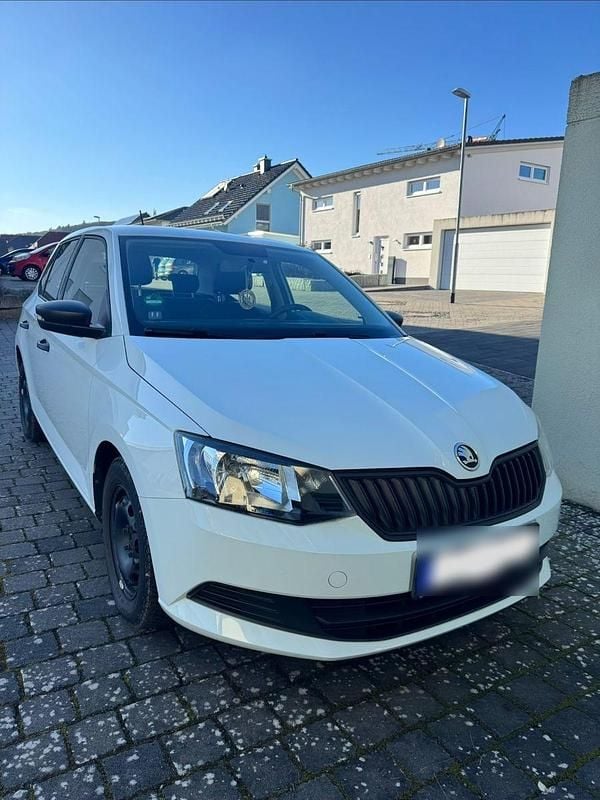 Gebraucht Skoda Fabia Cool Edition 60 PS (44 kW) 2017 Weiß Kleinwagen
