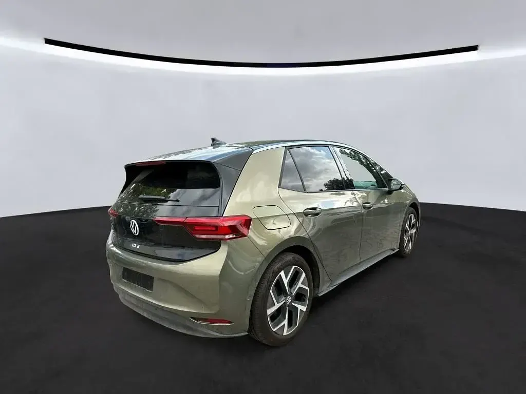 Gebraucht VW ID.3 Pro 150 kW (204 PS) 2024 Dark olivine green metallic Kleinwagen