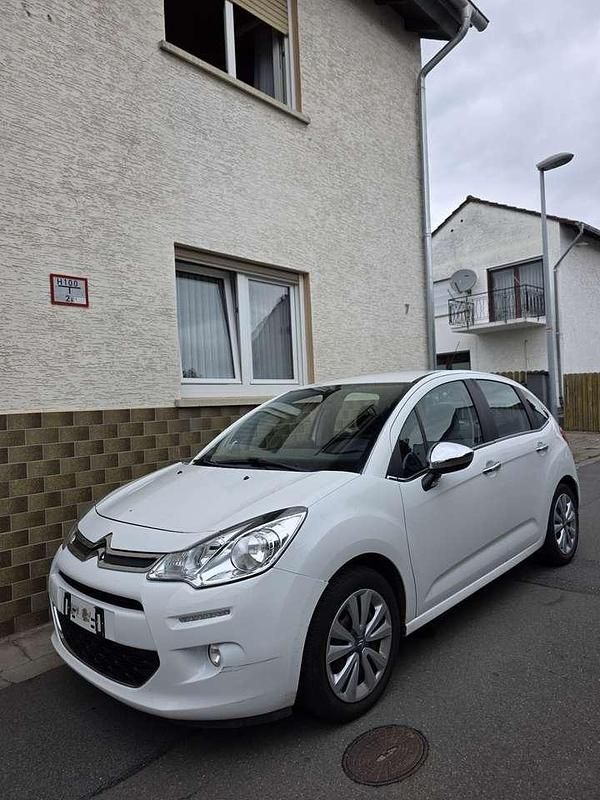 Weiß Gebraucht 2014 Citroën C3 PureTech Kleinwagen | 3.999 € (Fairer Preis) - Bild 1/4