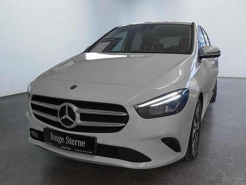 Gebraucht Mercedes B250e 160 PS (117 kW) 2022 Weiss Van / Kleinbus