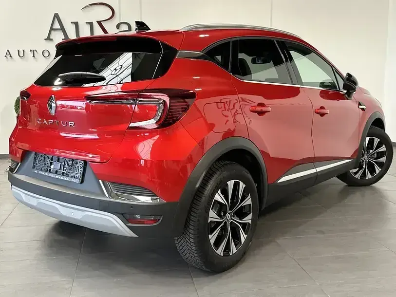 Gebraucht Renault Captur Techno 91 PS (66 kW) 2024 Dezir rot SUV