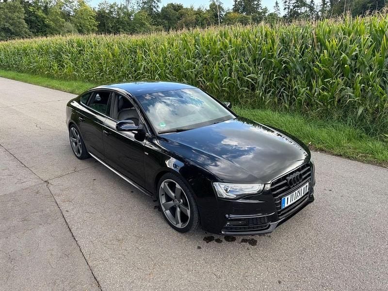 Schwarz Gebraucht 2012 Audi A5 Sportback Ambiente Kleinwagen | 13.800 € (Guter Preis) - Bild 1/4