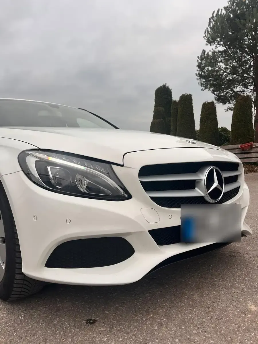 Gebraucht Mercedes C200 136 PS (100 kW) 2018 Weiß Kombi
