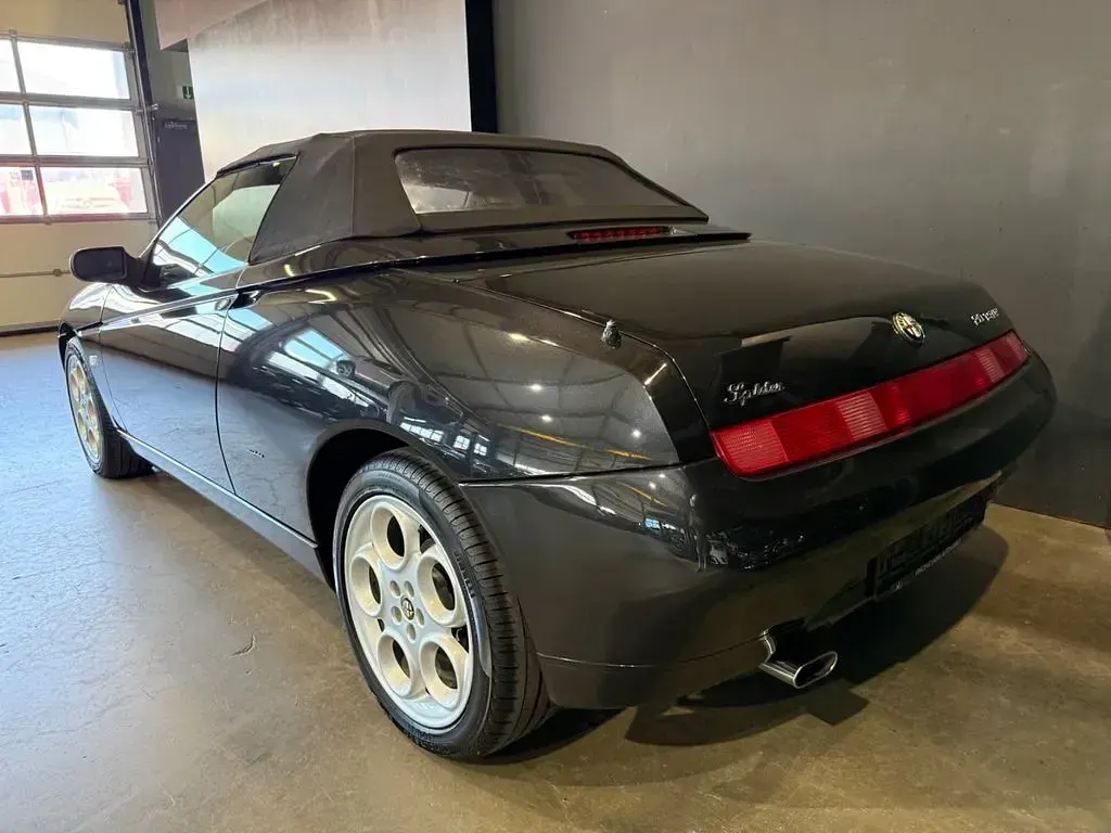 Gebraucht Alfa Romeo Spider 155 PS (114 kW) 2000 Schwarz Cabrio