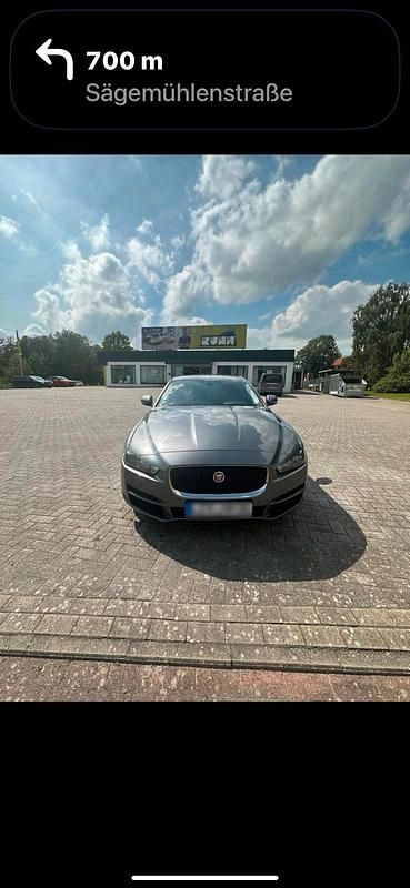 Gebraucht Jaguar XE 179 PS (131 kW) 2016 Grau Limousine