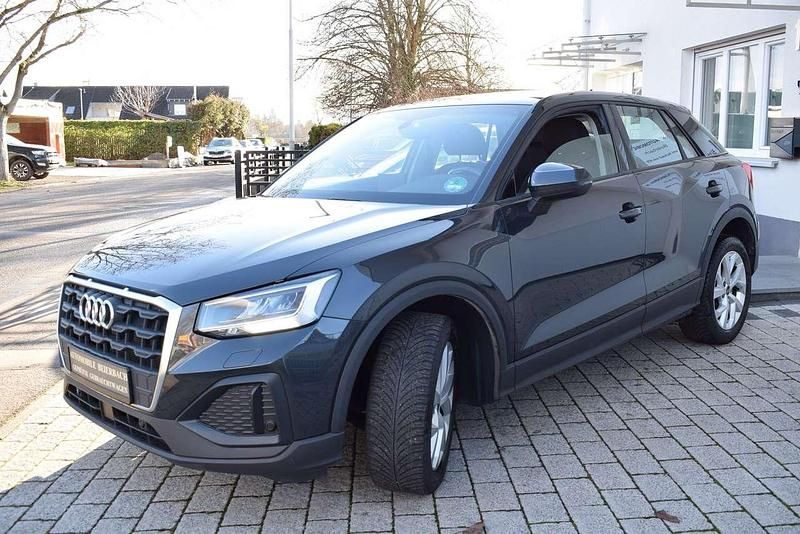Gebraucht Audi Q2 110 PS (80 kW) 2022 Manhattangrau metallic SUV