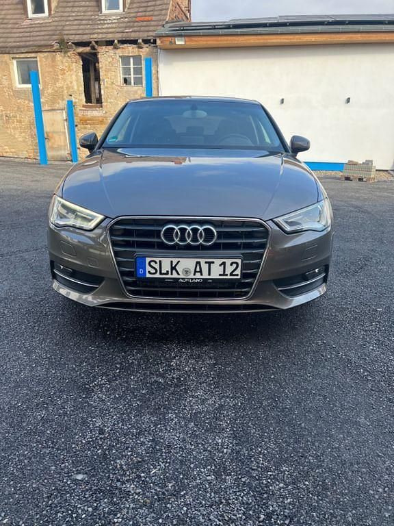 Braun Gebraucht 2013 Audi A3 Ambition Limousine | 7.900 € (Guter Preis) - Bild 1/4