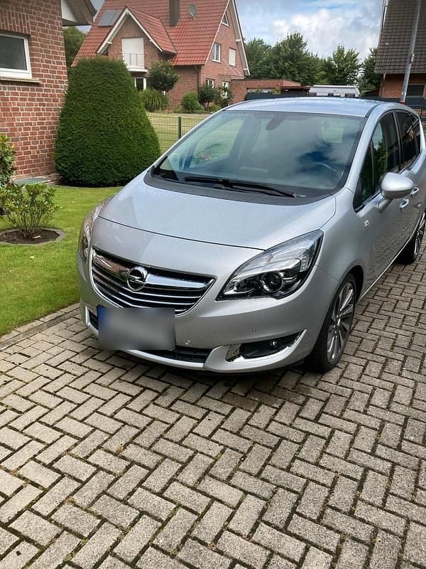 Silber Gebraucht 2015 Opel Meriva Van / Kleinbus | 11.500 € - Bild 1/4