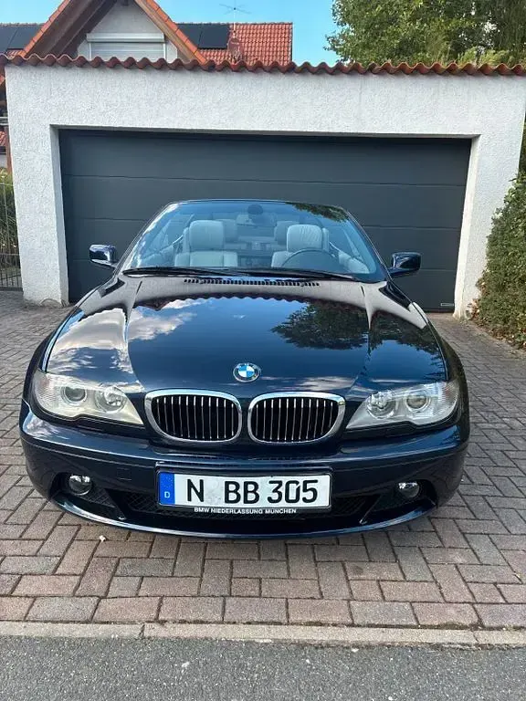 Gebraucht BMW 320 Cabriolet 170 PS (125 kW) 2004 Blau Cabrio