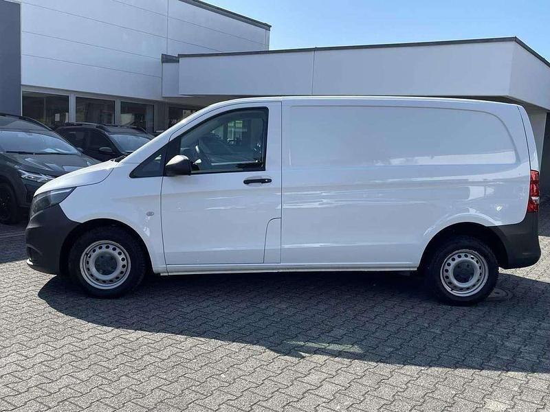 Gebraucht Mercedes Vito 114 PS (83 kW) 2017 Weiß Van