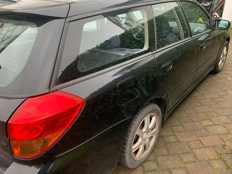 Gebraucht Subaru Legacy 136 PS (100 kW) 2003 Schwarz Kombi
